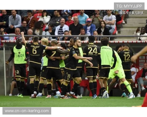 球迷组织抗议俱乐部附庸化，斯特拉斯堡独立性争议升温